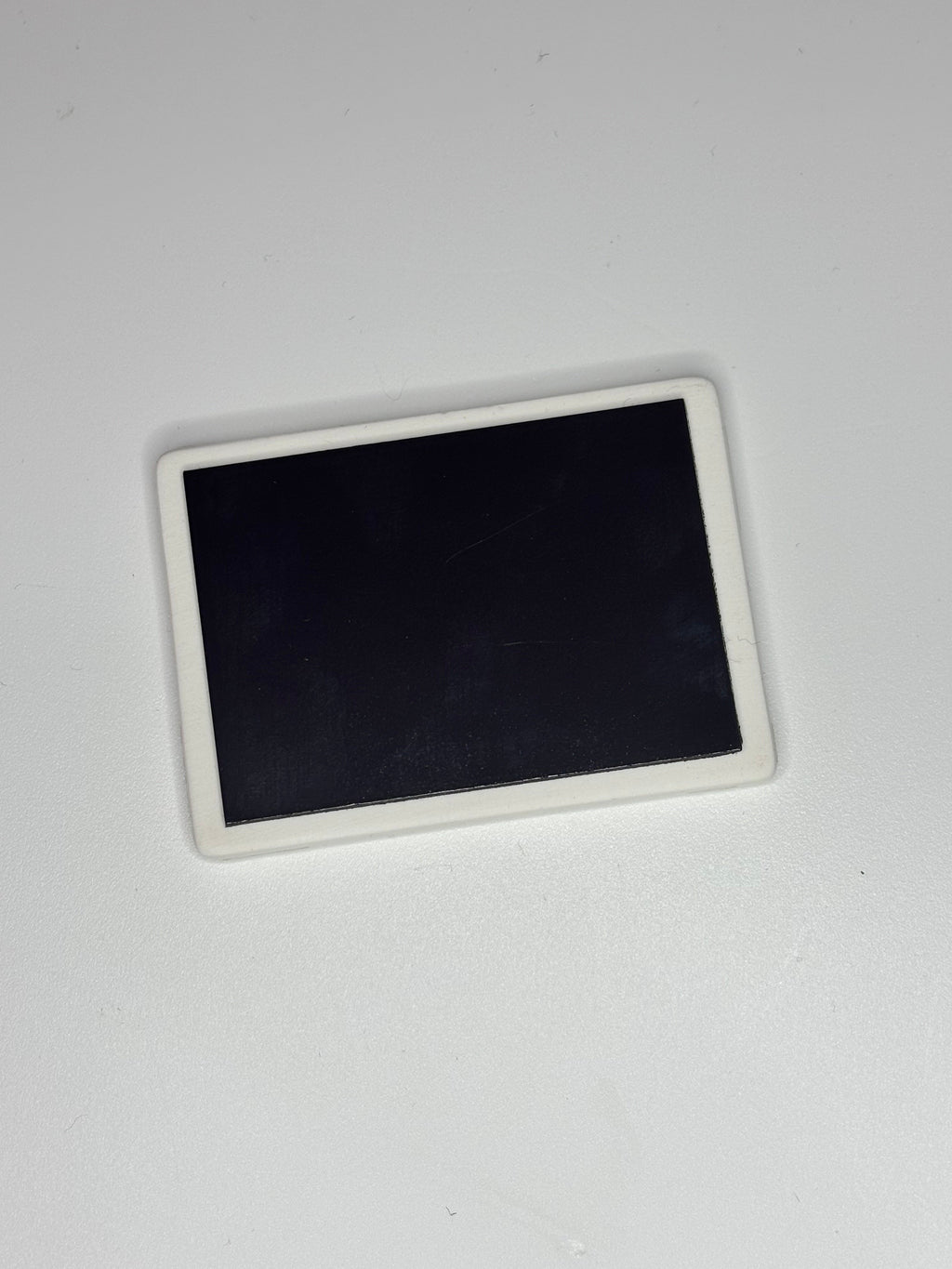 Ceramic photo magnet